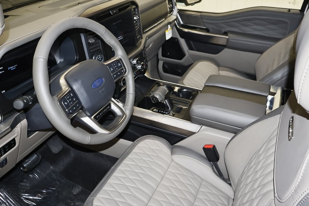 2025 Ford F-150 Platinum photo 23