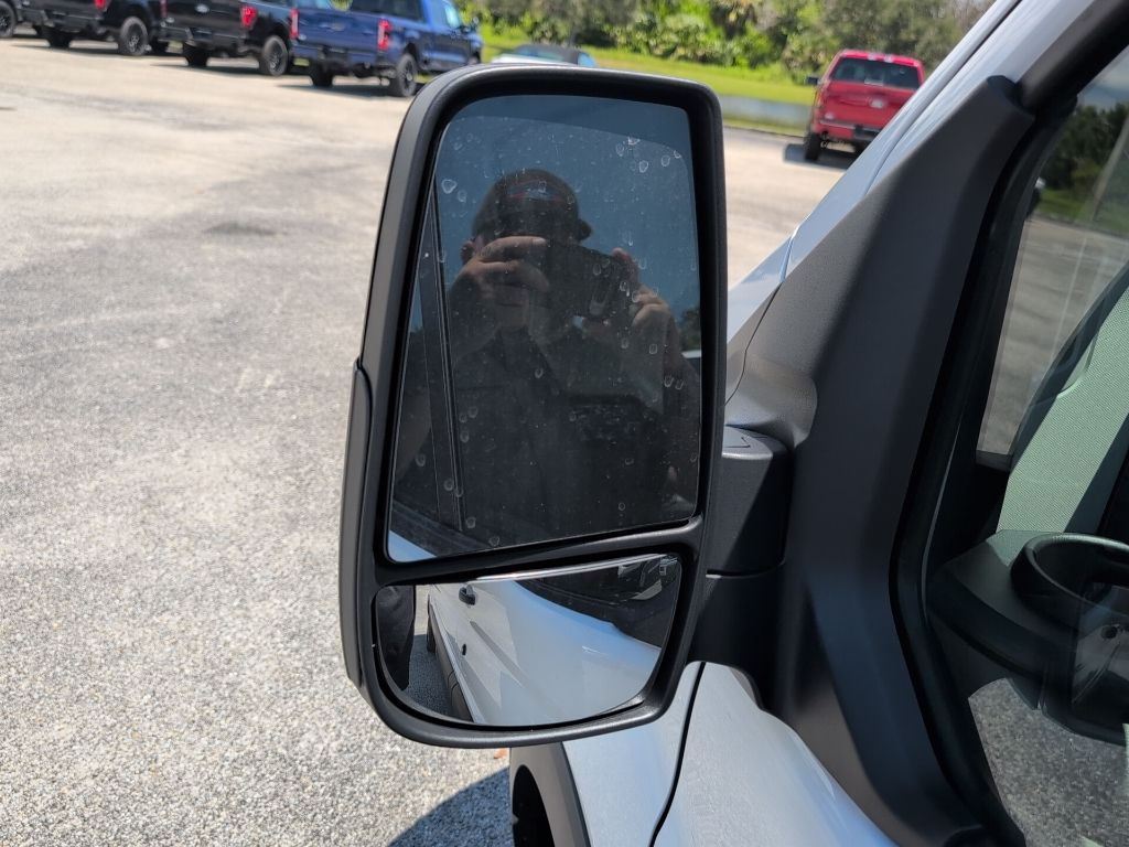 2025 Ford Transit photo 4