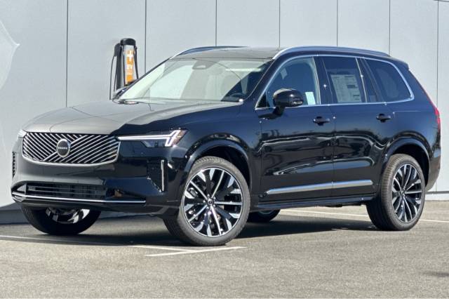 2026 Volvo XC90 B5 Core