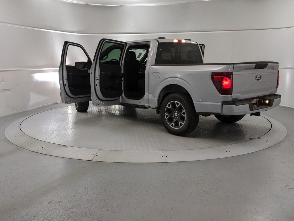 2025 Ford F-150 STX photo 4