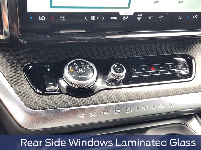 2025 Ford Expedition Platinum photo 11