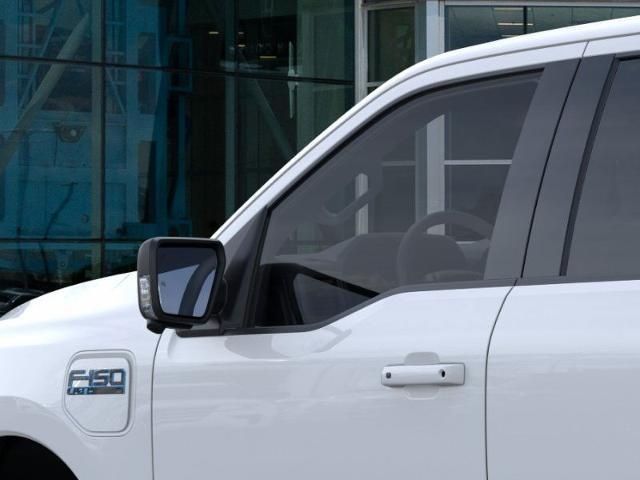 2025 Ford F-150 Lightning photo 19