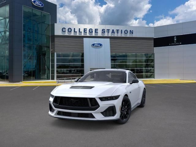 2025 Ford Mustang GT photo 2