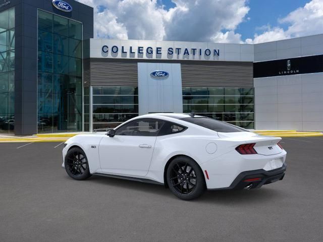 2025 Ford Mustang GT photo 4