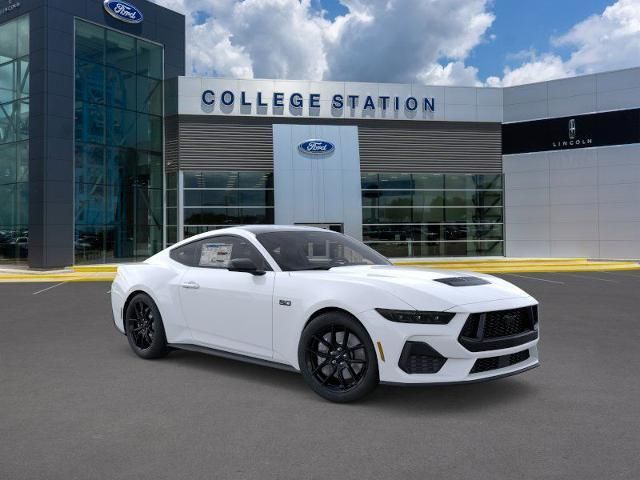 2025 Ford Mustang GT photo 7