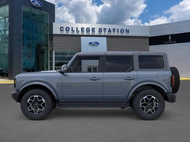 2025 Ford Bronco Outer Banks photo 3