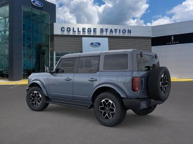 2025 Ford Bronco Outer Banks photo 4