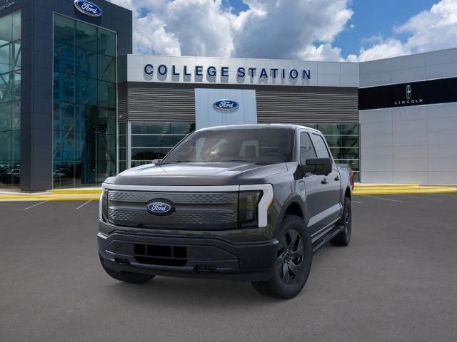 2025 Ford F-150 Lightning photo 2