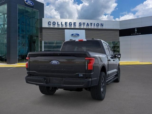 2025 Ford F-150 Lightning photo 8