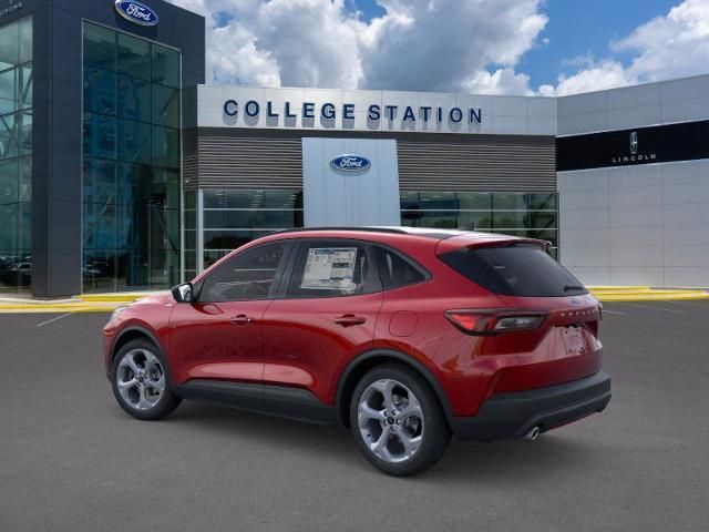 2025 Ford Escape ST-Line photo 4