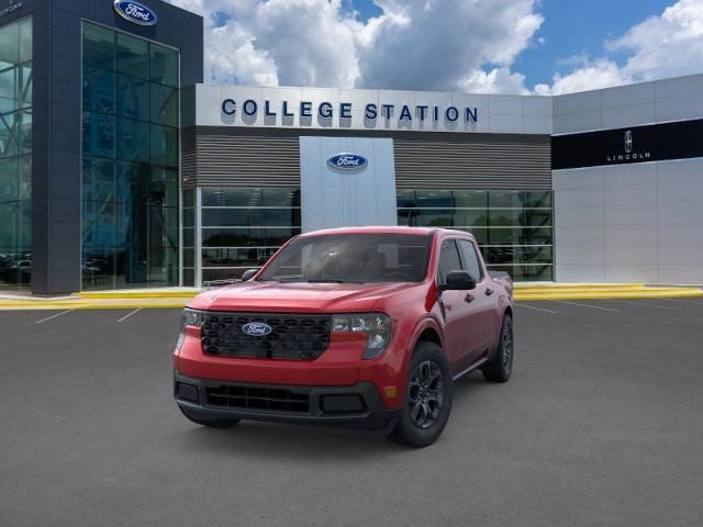 2025 Ford Maverick XLT photo 2