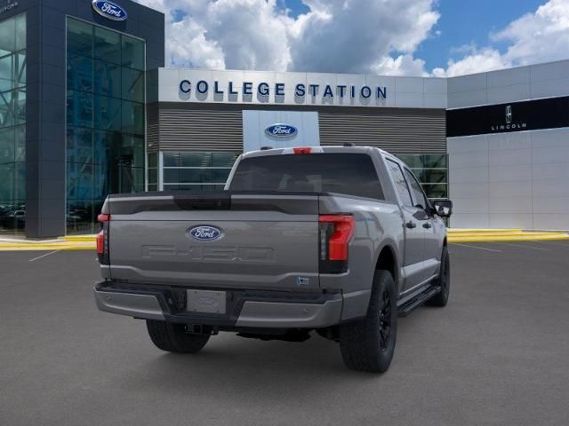 2025 Ford F-150 Lightning XLT photo 7