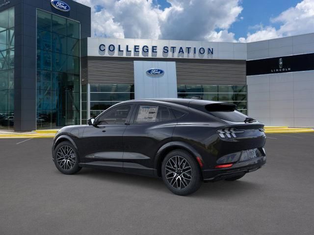2025 Ford Mustang Mach-E Premium photo 4