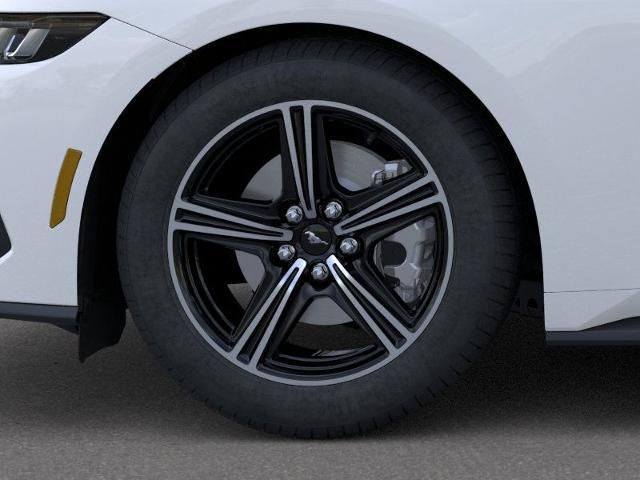 2025 Ford Mustang photo 18