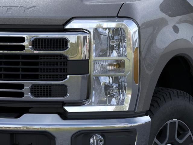 2025 Ford F-250 photo 17