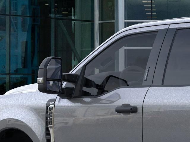 2025 Ford F-250 photo 19