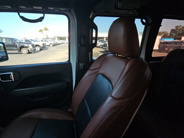 2018 Jeep Wrangler Unlimited Sahara photo 12