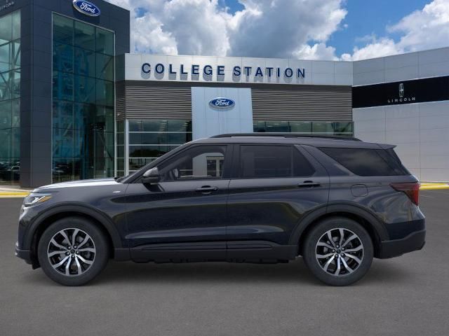 2025 Ford Explorer ST-Line photo 2
