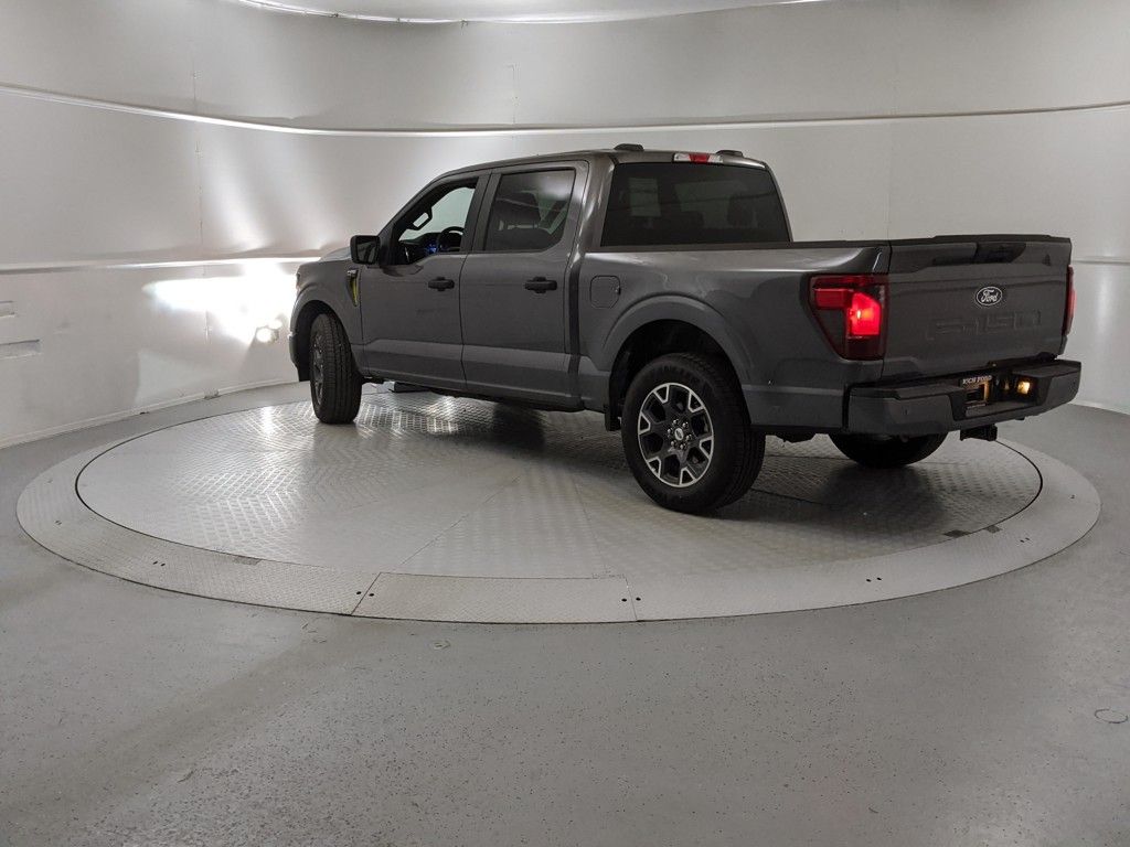 2025 Ford F-150 STX photo 4