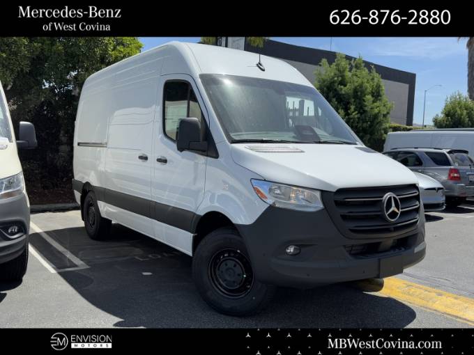 2025 Mercedes-Benz Sprinter Cargo Van Cargo 144 WB