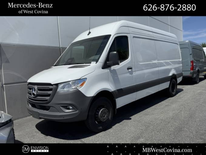 2025 Mercedes-Benz Sprinter Cargo Van Cargo 170 WB