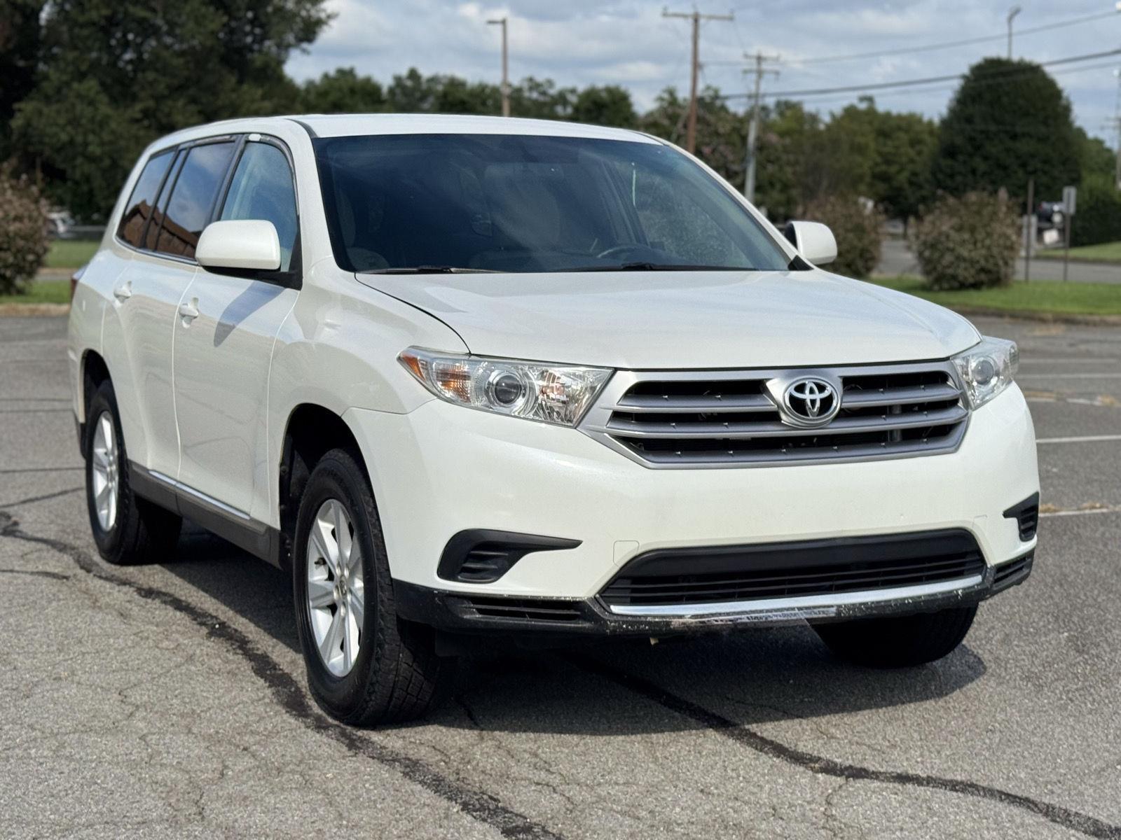 2013 Toyota Highlander Base Plus photo 7