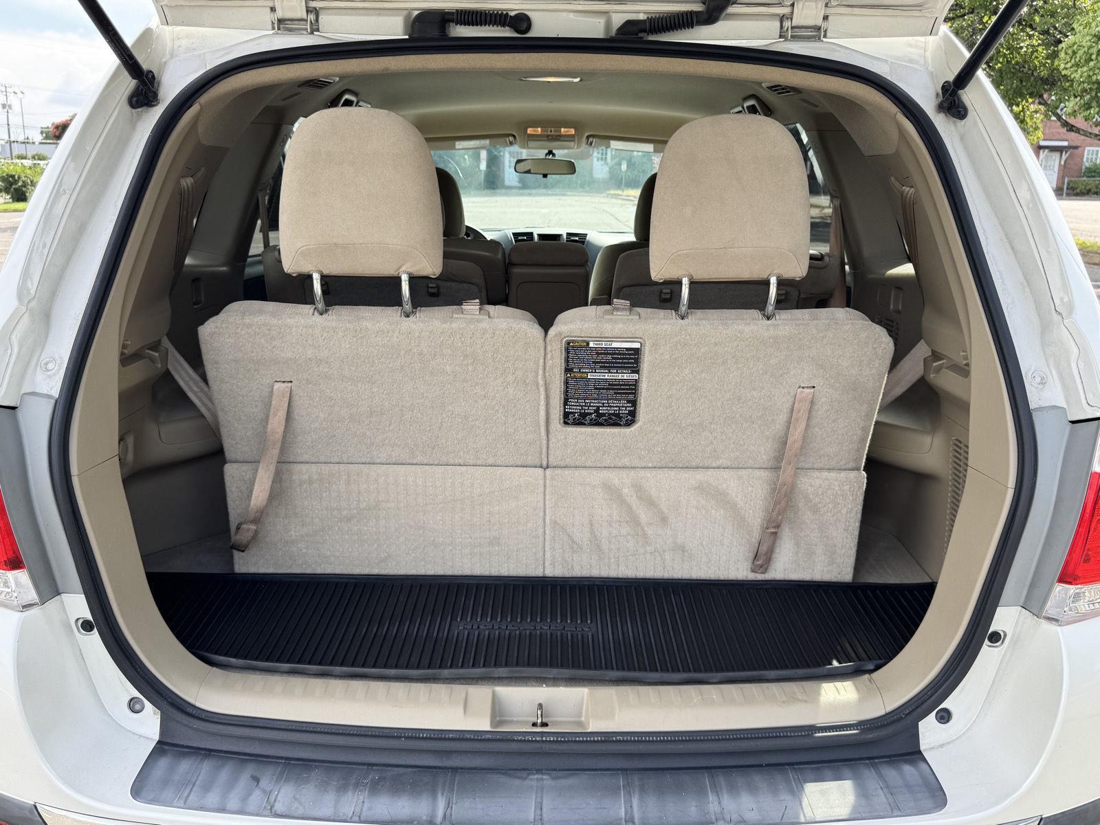 2013 Toyota Highlander Base Plus photo 22