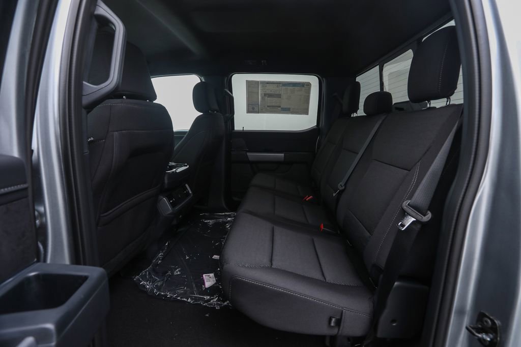 2025 Ford F-150 XLT photo 13