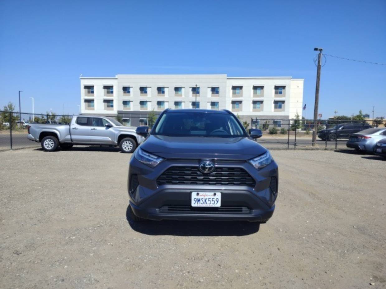 Used 2024 Toyota RAV4 XLE with VIN 2T3W1RFV5RW348190 for sale in Kansas City