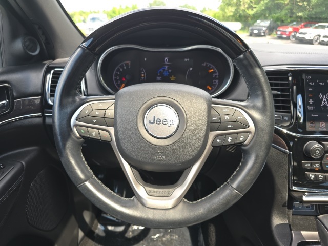 2021 Jeep Grand Cherokee Overland photo 3