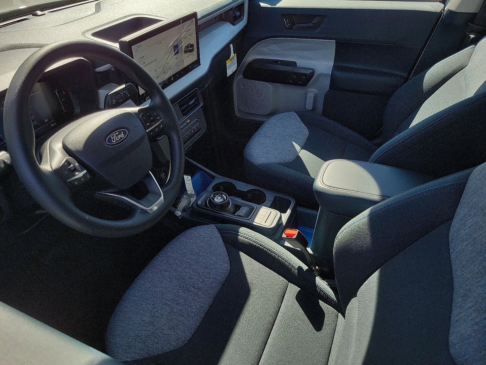 2025 Ford Maverick XLT photo 2