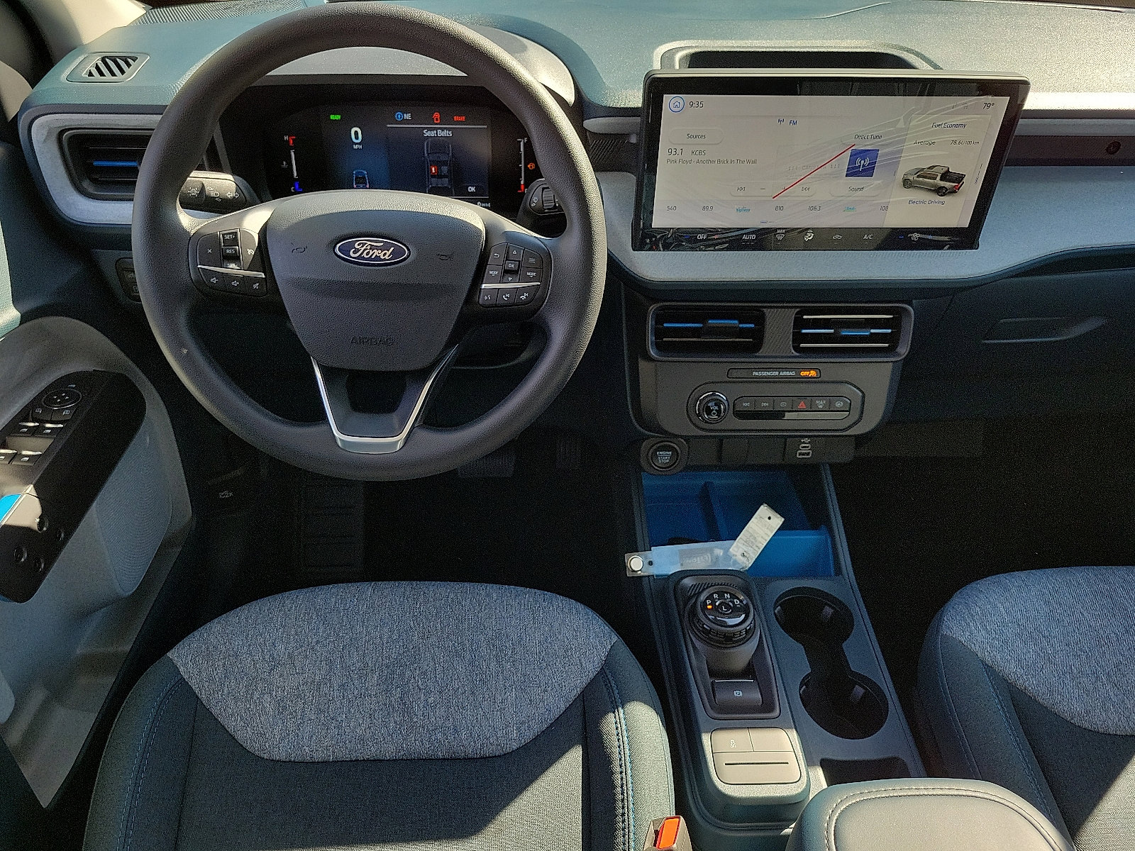 2025 Ford Maverick XLT photo 3