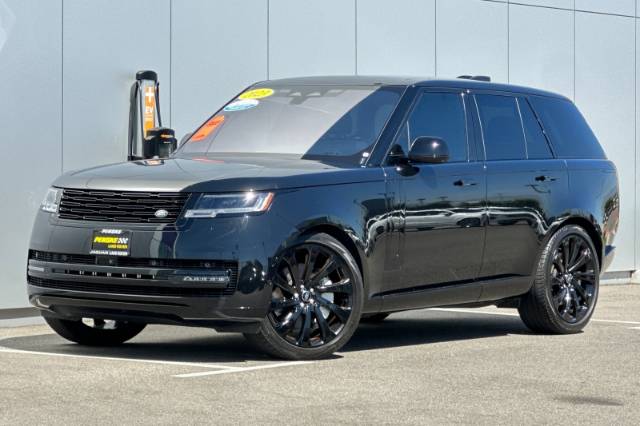 2023 Land Rover Range Rover SE