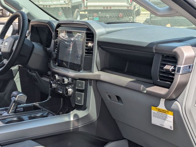 2025 Ford F-150 Lightning XLT photo 29