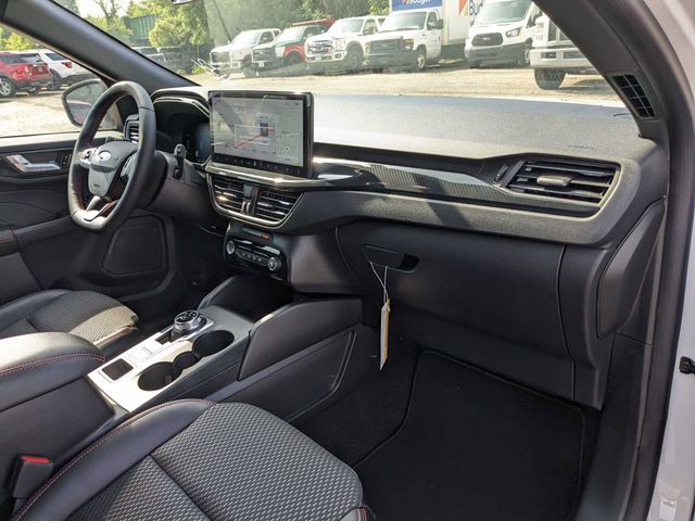 2024 Ford Escape ST-Line photo 25