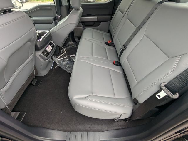 2025 Ford F-150 Lightning photo 24