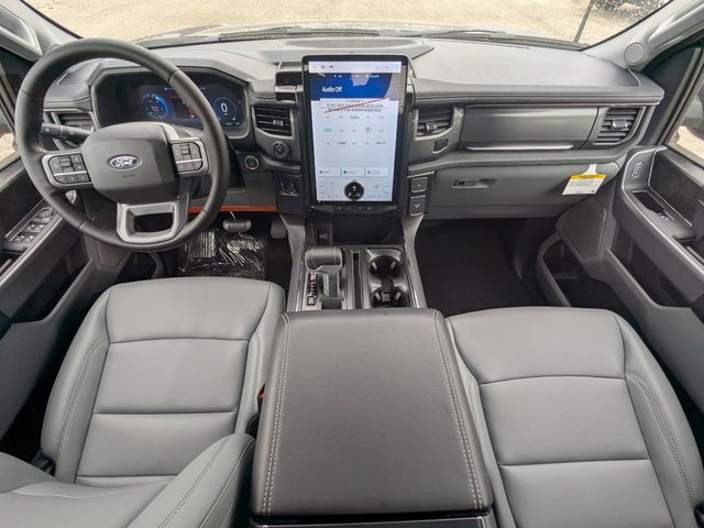 2025 Ford F-150 Lightning photo 25