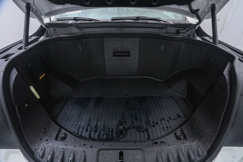 2025 Ford F-150 Lightning Platinum photo 19