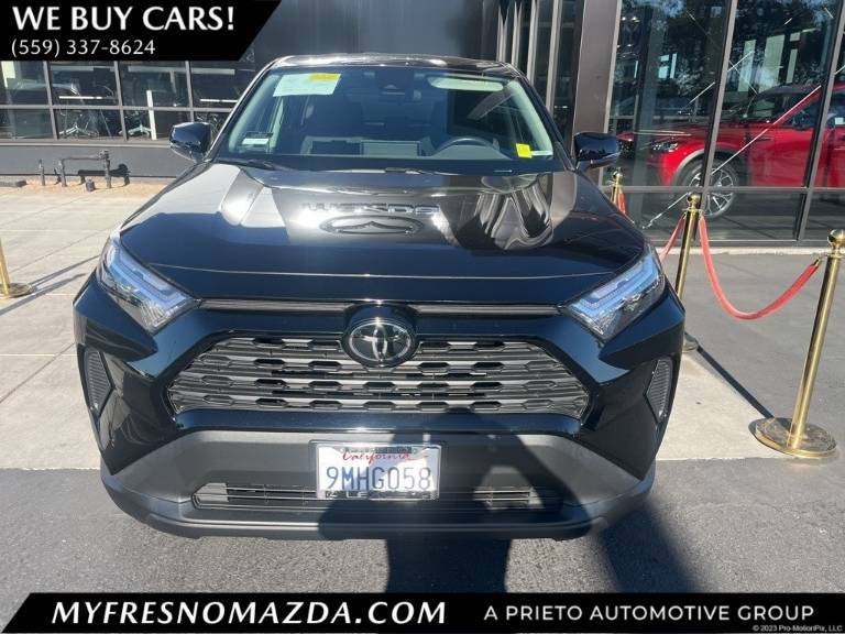 2024 Toyota RAV4 LE