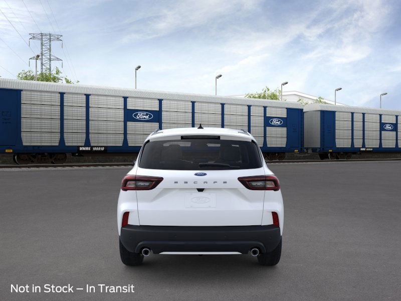 2025 Ford Escape ST-Line photo 4