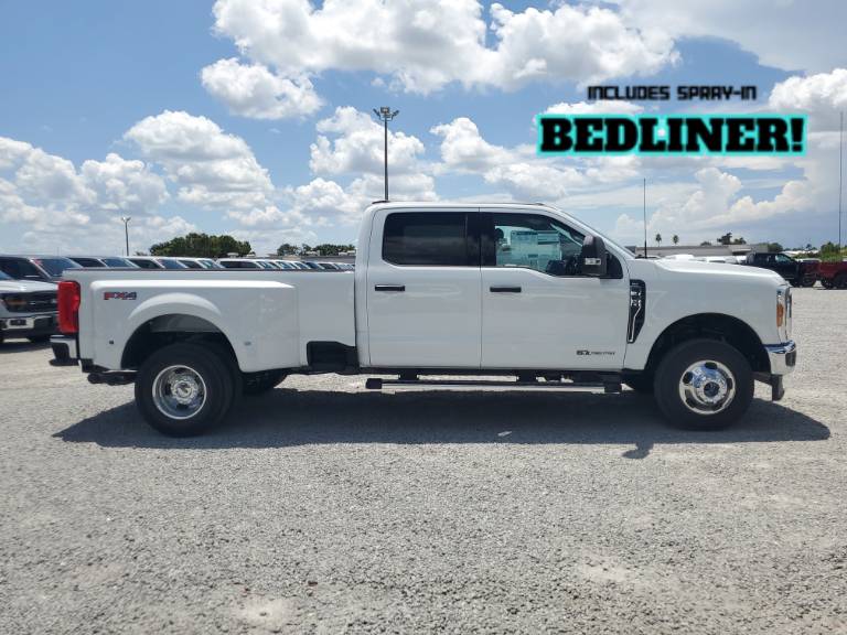 2026 Ford Super Duty F-350 DRW XLT