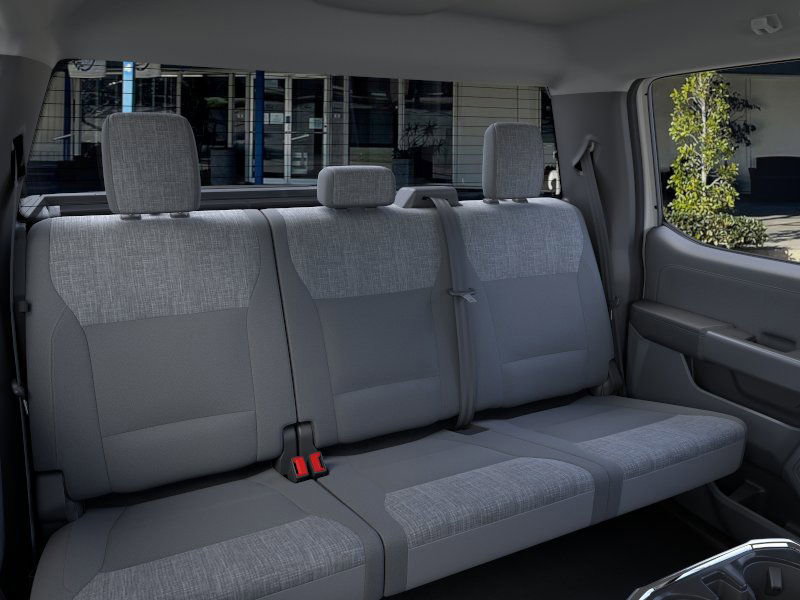 2025 Ford F-150 Lightning XLT photo 10
