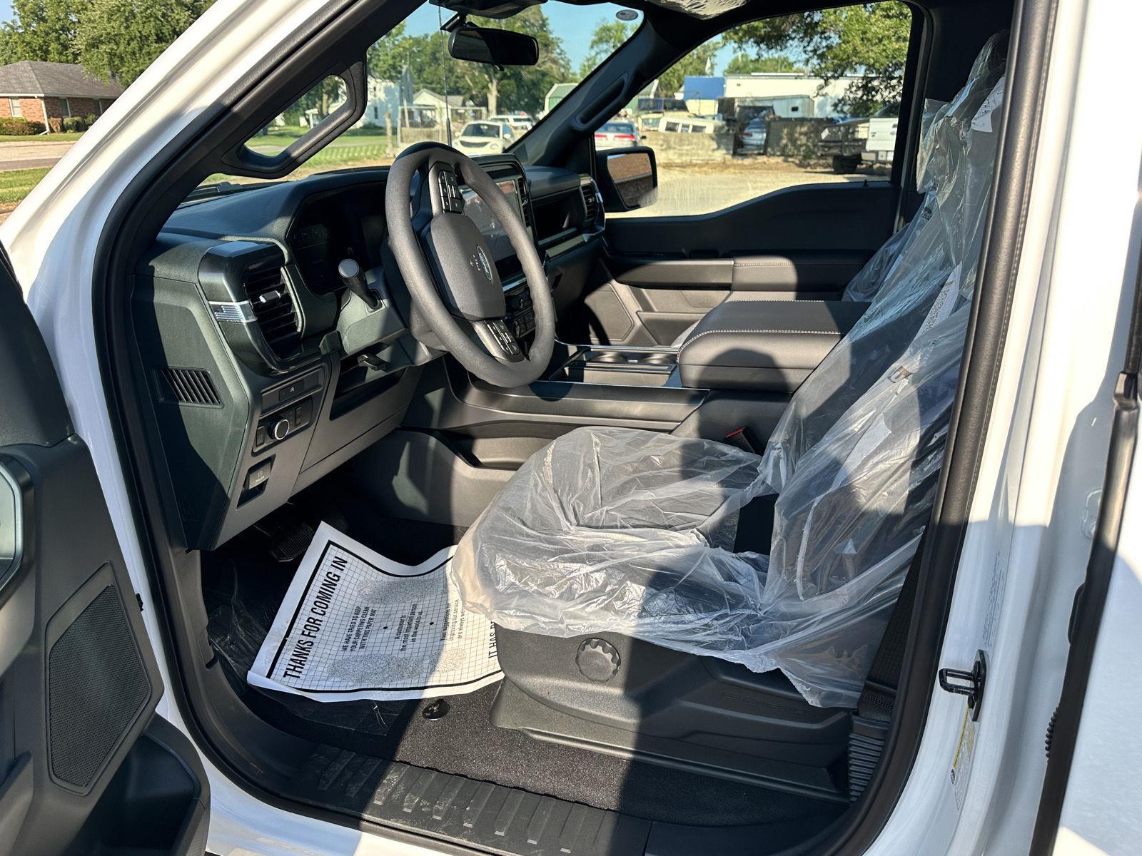 2025 Ford F-150 STX photo 11