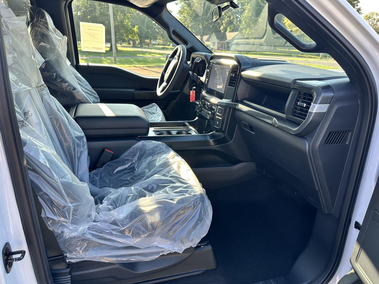 2025 Ford F-150 STX photo 19