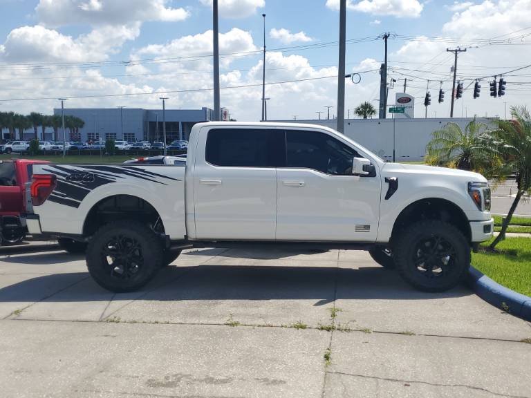 2025 Ford F-150 LARIAT