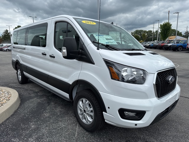 2025 Ford Transit Passenger XLT photo 3