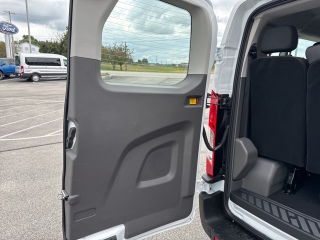 2025 Ford Transit Passenger XLT photo 22