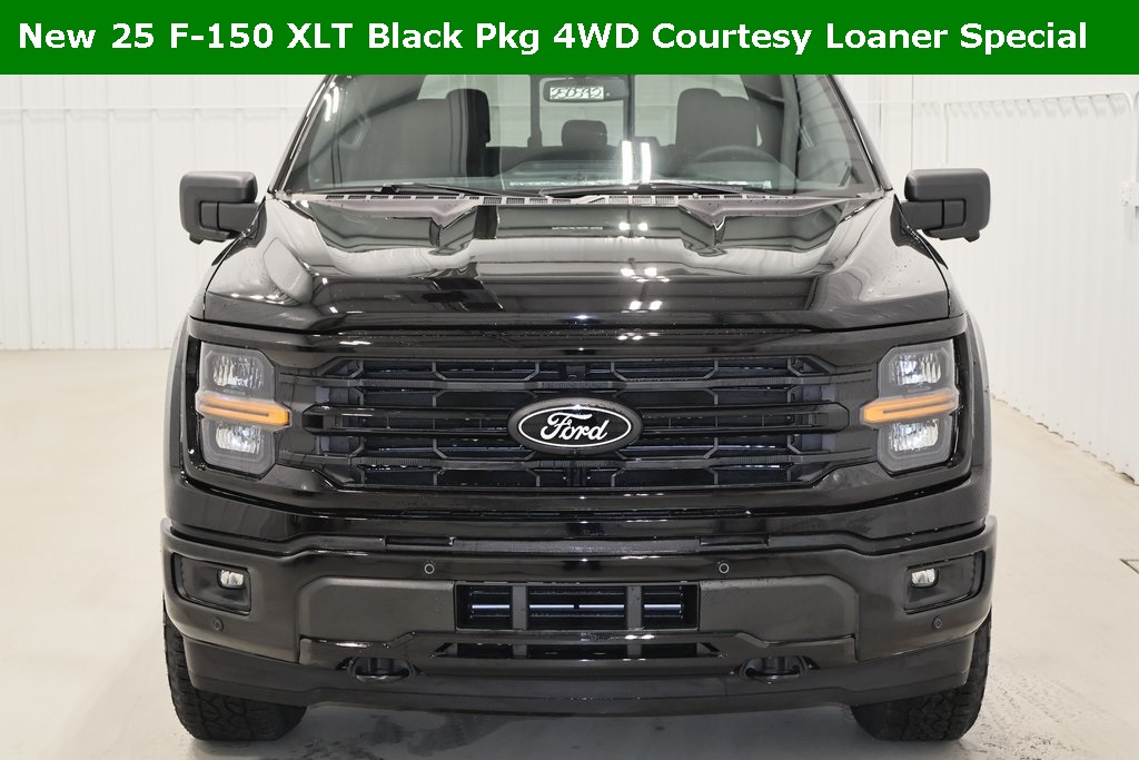 2025 Ford F-150 XLT photo 3