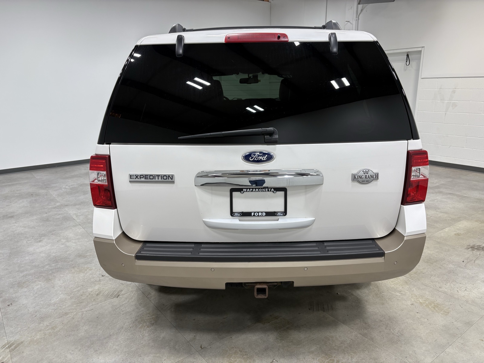 2014 Ford Expedition King Ranch photo 2