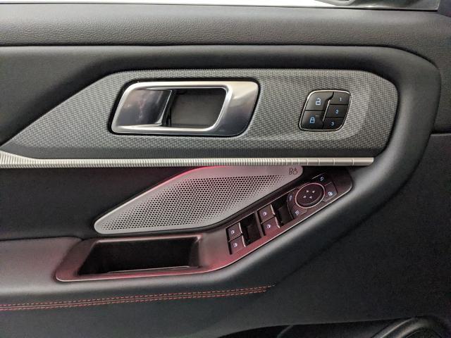 2025 Ford Explorer ST photo 16